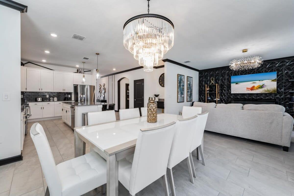 New Beautiful 7 Bedroom W Pool Games Theme Villa